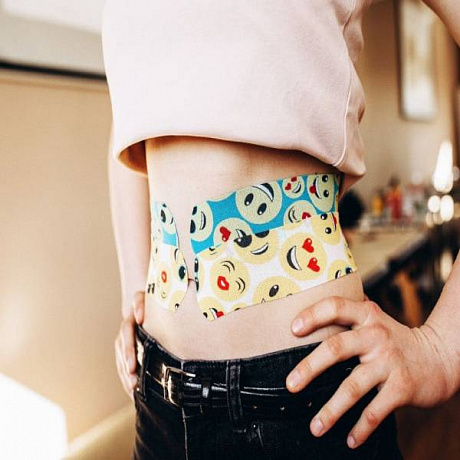 Кинезио тейп Bio Balance Tape Premium Quality 5см х 5м смайлик голубой. Изображение 3 из 3